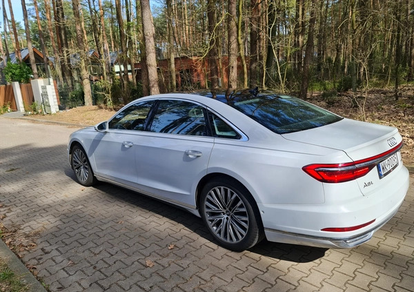 Audi A8 cena 210000 przebieg: 97000, rok produkcji 2019 z Warszawa małe 667